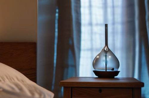 How screens in the bedroom affect sleep.